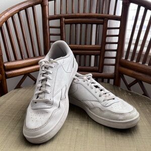 Reebok women’s white basic sneakers